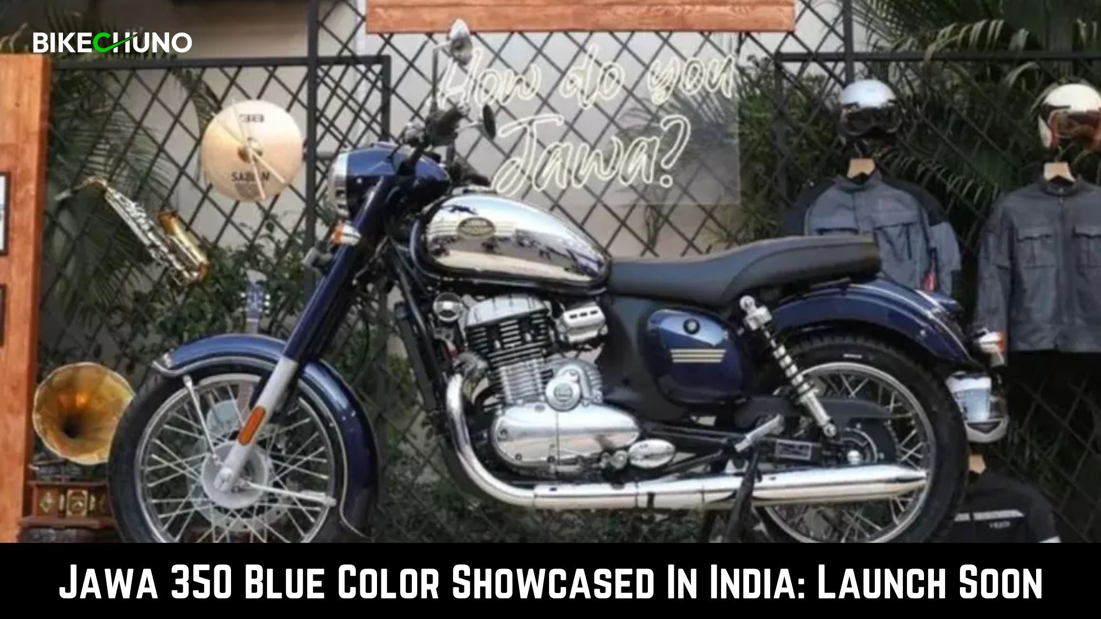 Jawa 350 Blue Color Showcased In India