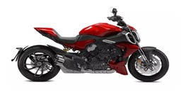 Ducati Diavel V4 vs Yamaha Aerox 155