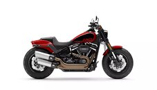 Harley Davidson Fat Bob vs Triumph Speed Triple 1200 RS