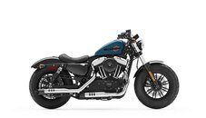 Harley Davidson Forty Eight vs Triumph Bonneville Bobber